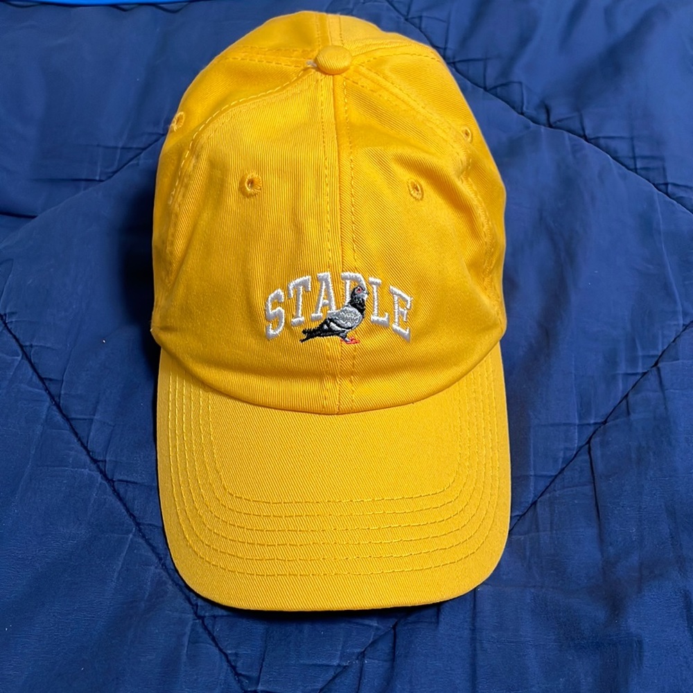 Staple hat